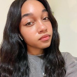 Meet your Posher, Roxie